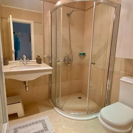 и студия в комплекс Flores Garden Διαμέρισμα Τσερνομόρετς