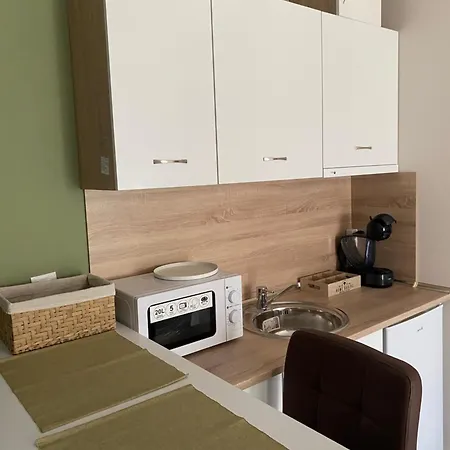 Διαμέρισμα и студия в комплекс Flores Garden