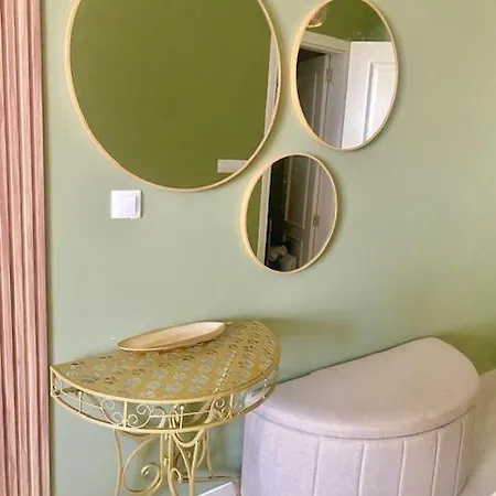 Appartement и студия в комплекс Flores Garden Tchernomorets