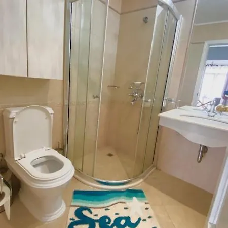 Διαμέρισμα и студия в комплекс Flores Garden *