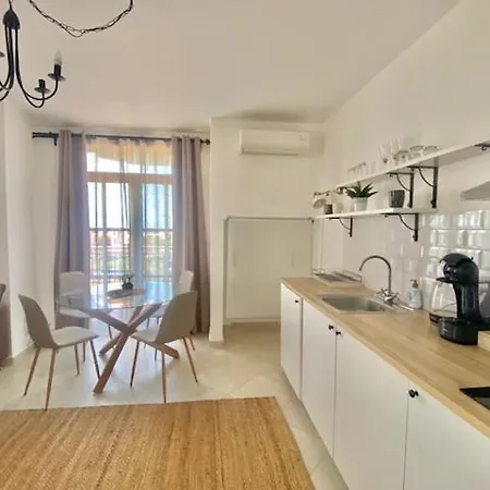 и студия в комплекс Flores Garden *