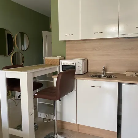 Διαμέρισμα и студия в комплекс Flores Garden