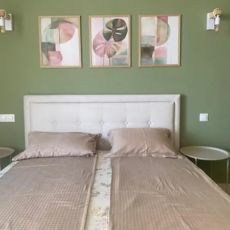 Διαμέρισμα и студия в комплекс Flores Garden *