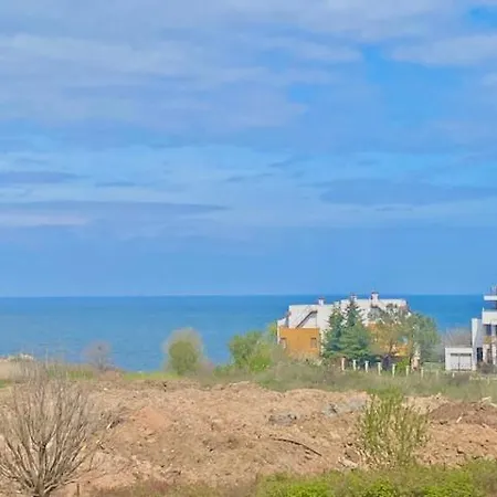 и студия в комплекс Flores Garden * Τσερνομόρετς