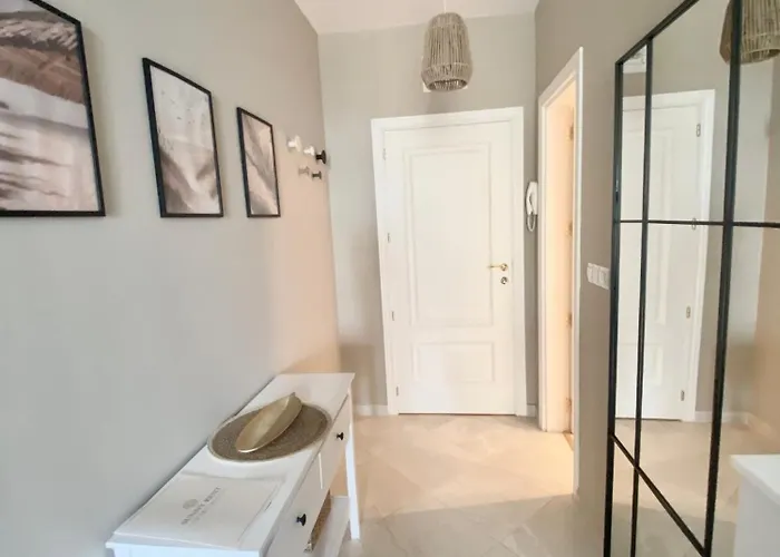 Appartamento и студия в комплекс Flores Garden Chernomorets