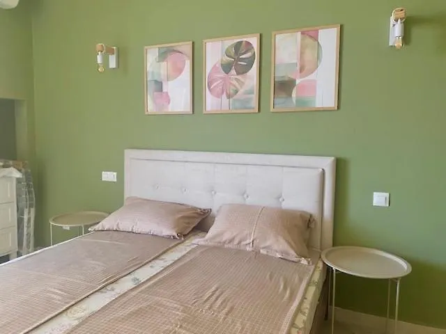 и студия в комплекс Flores Garden