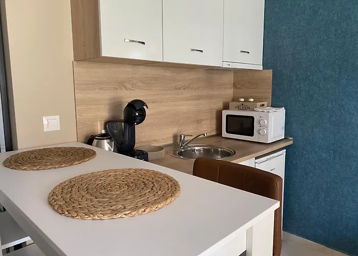 и студия в комплекс Flores Garden Appartamento