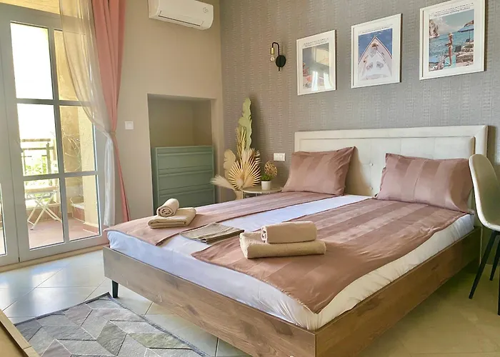 Appartamento и студия в комплекс Flores Garden *