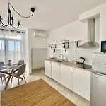 Διαμέρισμα и студия в комплекс Flores Garden *