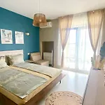 Διαμέρισμα и студия в комплекс Flores Garden Τσερνομόρετς