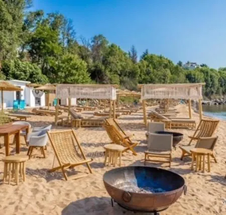 и студия в комплекс Flores Garden *