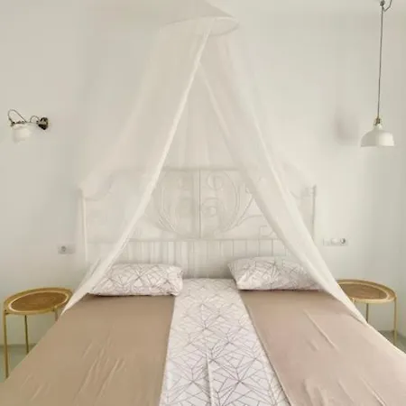 Apartment и студия в комплекс Flores Garden *