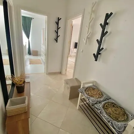 Apartment и студия в комплекс Flores Garden Tschernomorez