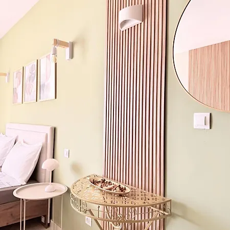 и студия в комплекс Flores Garden Appartement *