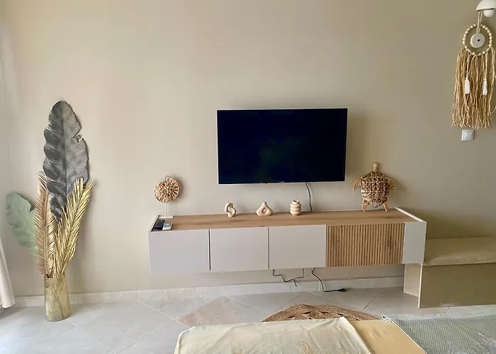 и студия в комплекс Flores Garden * Cernomoreț