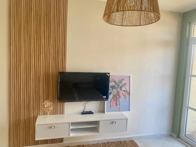 Apartament и студия в комплекс Flores Garden Cernomoreț